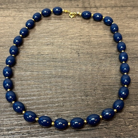 Elegant Blue Beaded Necklace - Picture 1 of 3